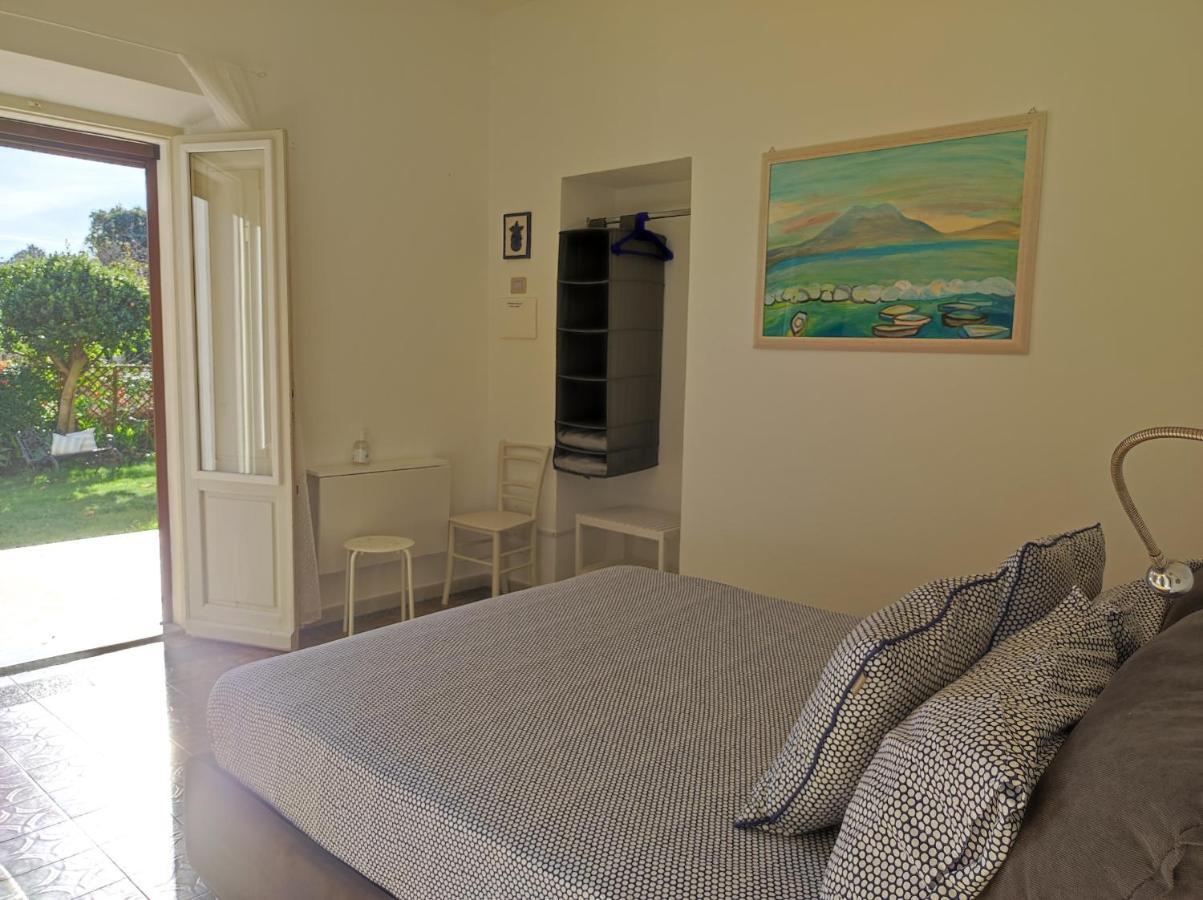Il Giardino Di Tatiana Rooms & Breakfast La Maddalena  Buitenkant foto