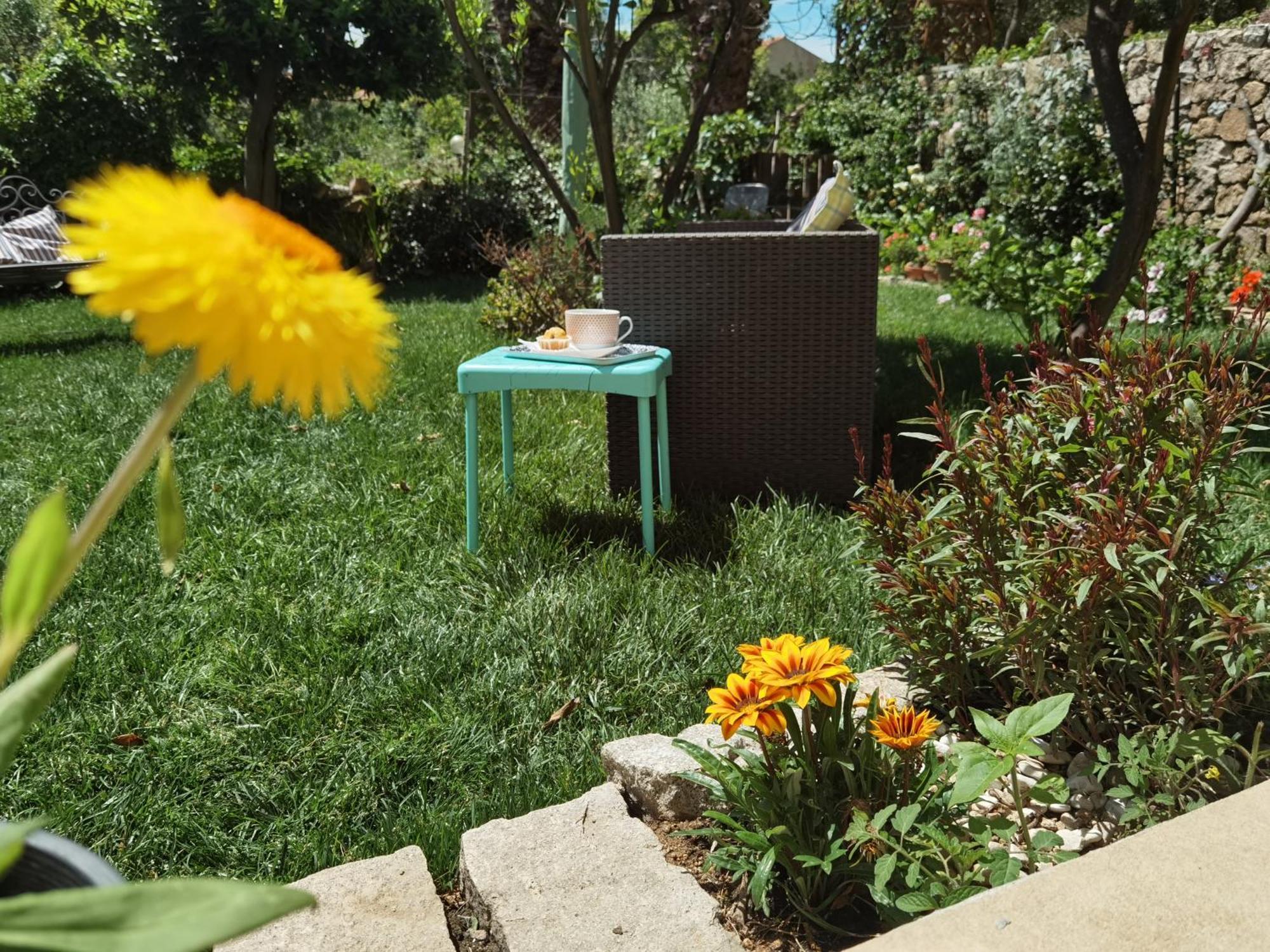 Il Giardino Di Tatiana Rooms & Breakfast La Maddalena  Kamer foto